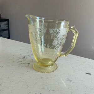 Vintage 30s Florentine 2 poppy yellow hazel ATLAS depression glass pitcher